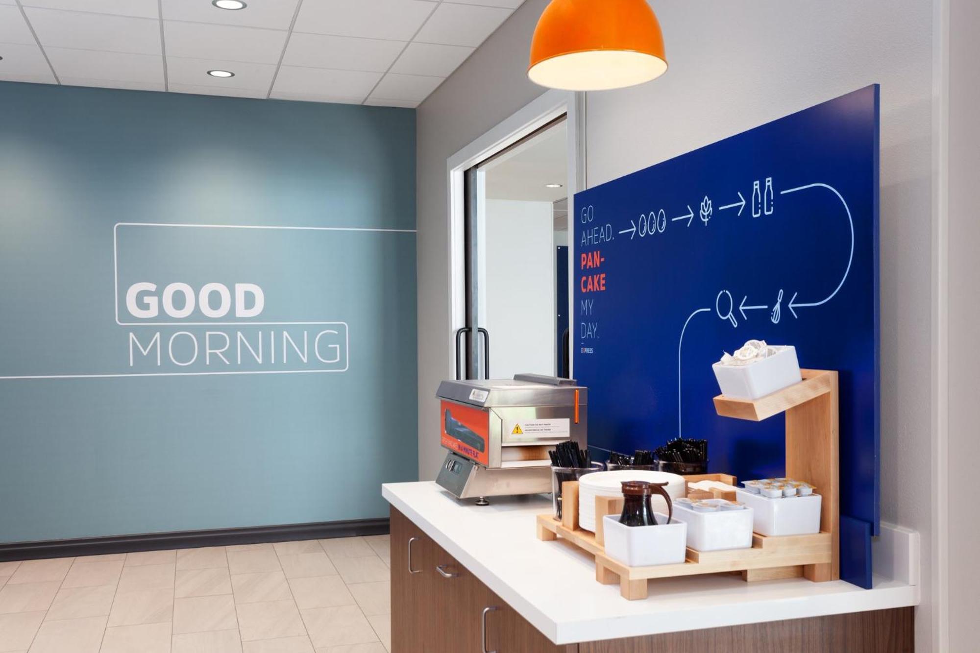 Holiday Inn Express & Suites Reedsburg - Dells Area By Ihg Zewnętrze zdjęcie